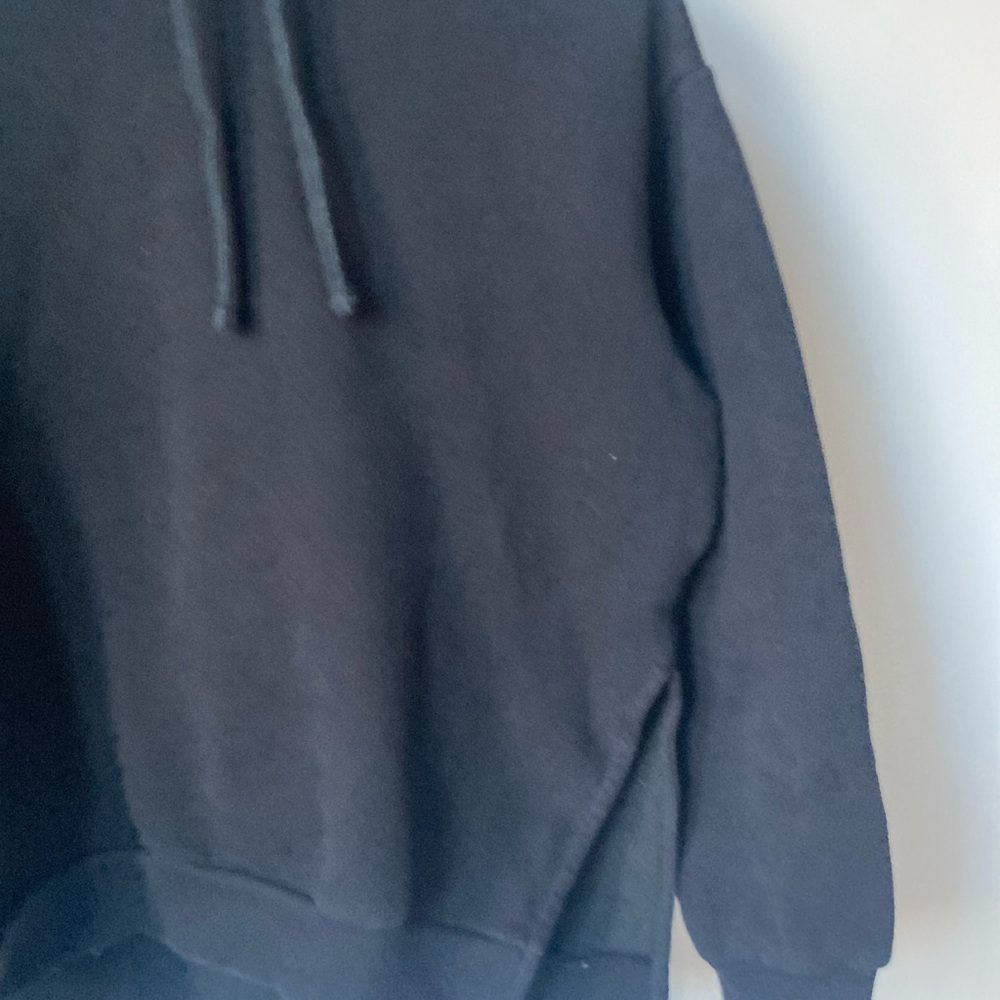 Everlane Black Cropped Hoodie - Picture 2 of 5